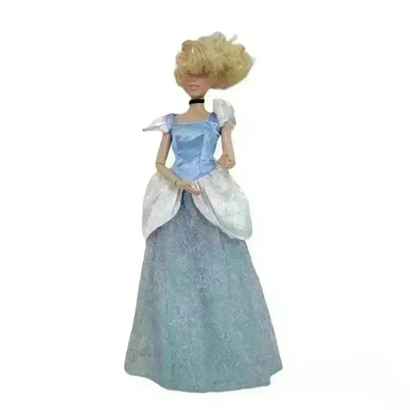 Disney Princess Cinderella Designer Doll store Limited Edition London - Picture 1 of 17